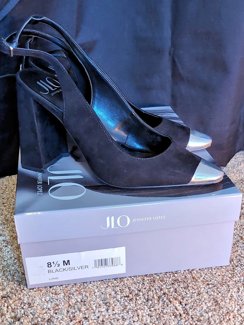 JLO by Jennifer Lopez Pointed Toe Heels in Black & Silver US 8.5 M Like New